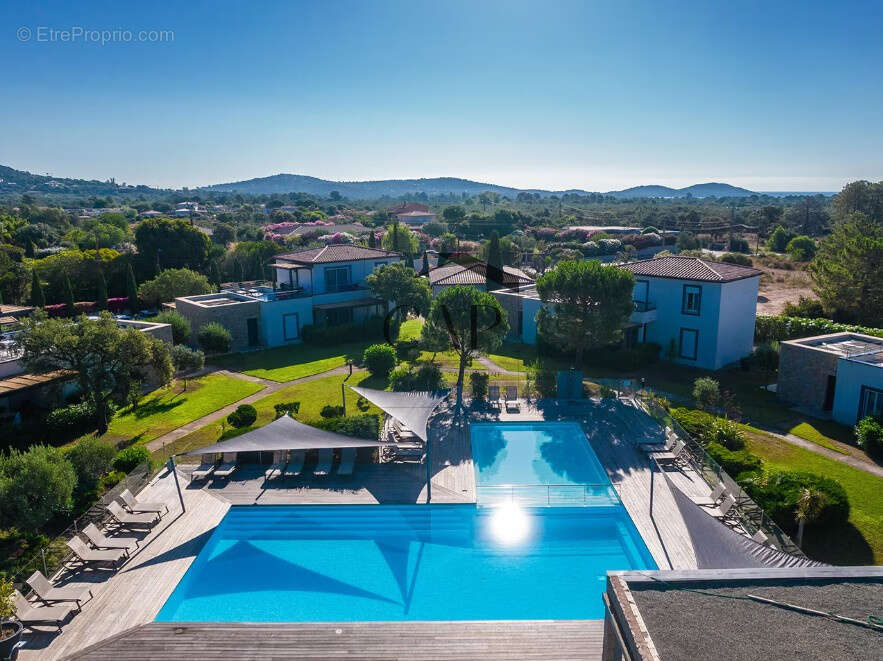 Spacieux T3 rez-de-jardin - Résidence 4**** avec piscines - Porto-Vecchio - photo 5