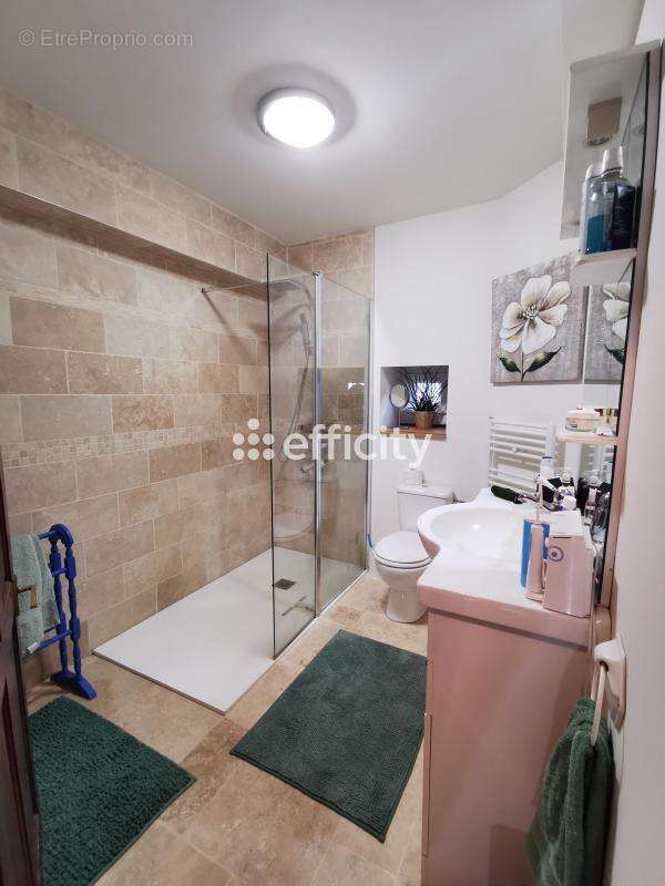 Maison à SAINT-SEVER-CALVADOS