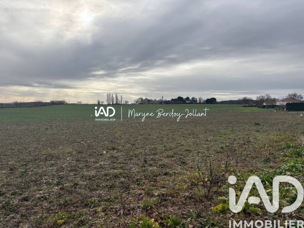 Photo 1 - Terrain à SAINTE-RADEGONDE