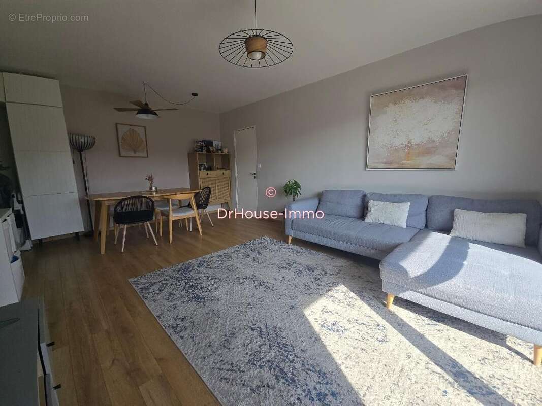 Appartement à GRAVIGNY