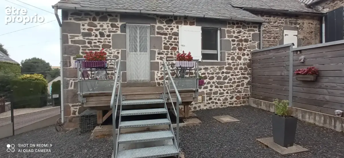 AURIERES. à 1000 mètres d'altitude. ' peut- être une réponse aux périodes de canicules'  . - photo 4