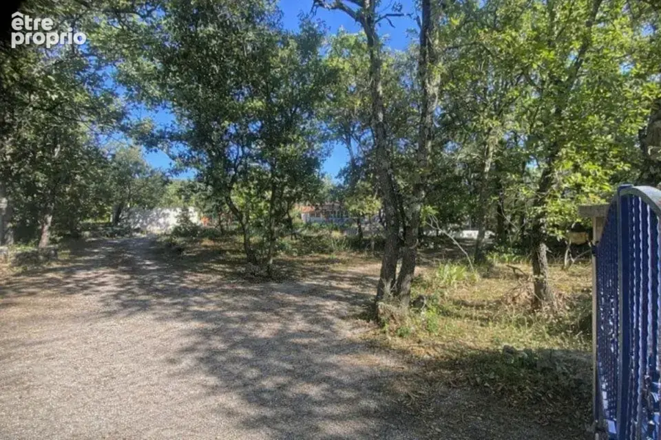 Terrain 1 019 m² à vendre à Gareoult (83136) - photo 2