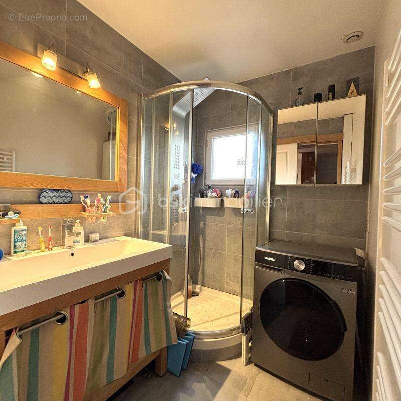 Appartement à LINAS