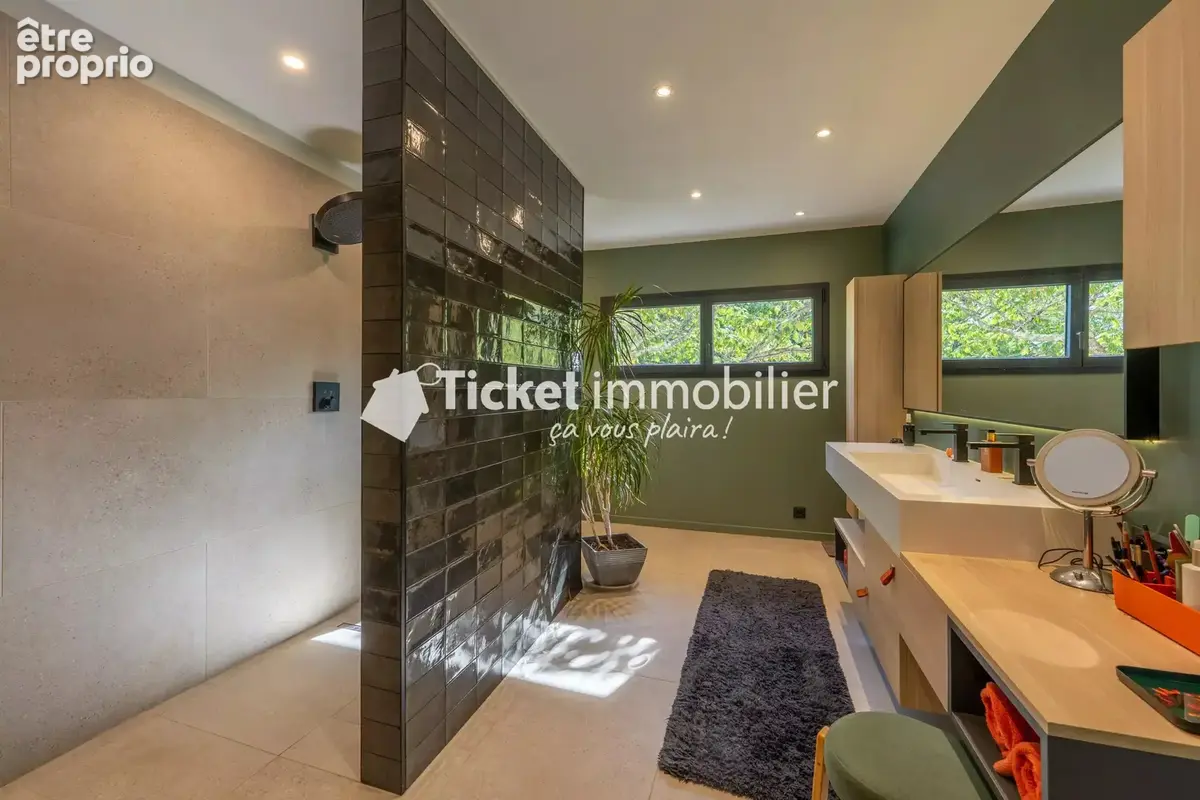 Villa 7 pièces de 304,16m2 avec piscine, carport hors couloir aérien - photo 6