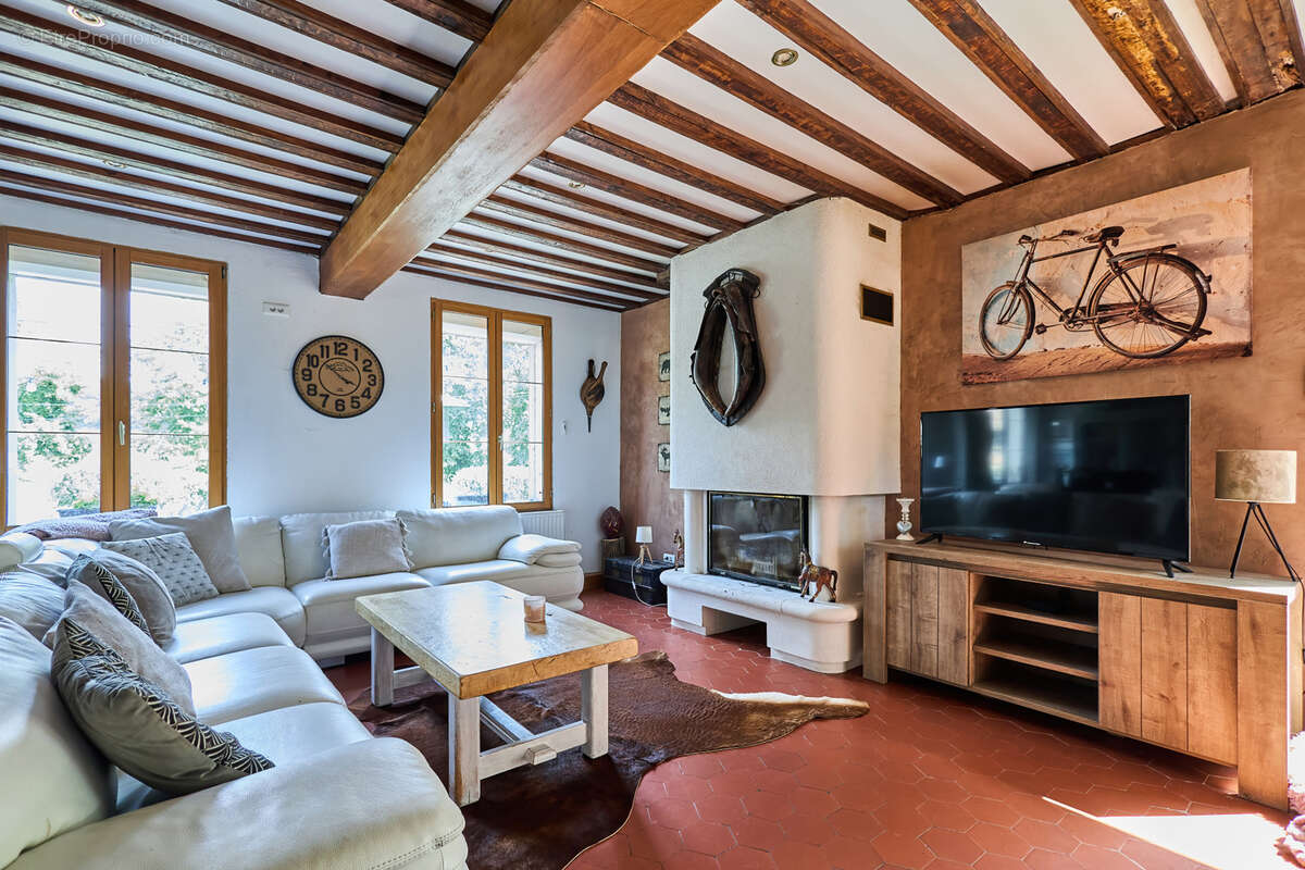 Maison à JOUAIGNES