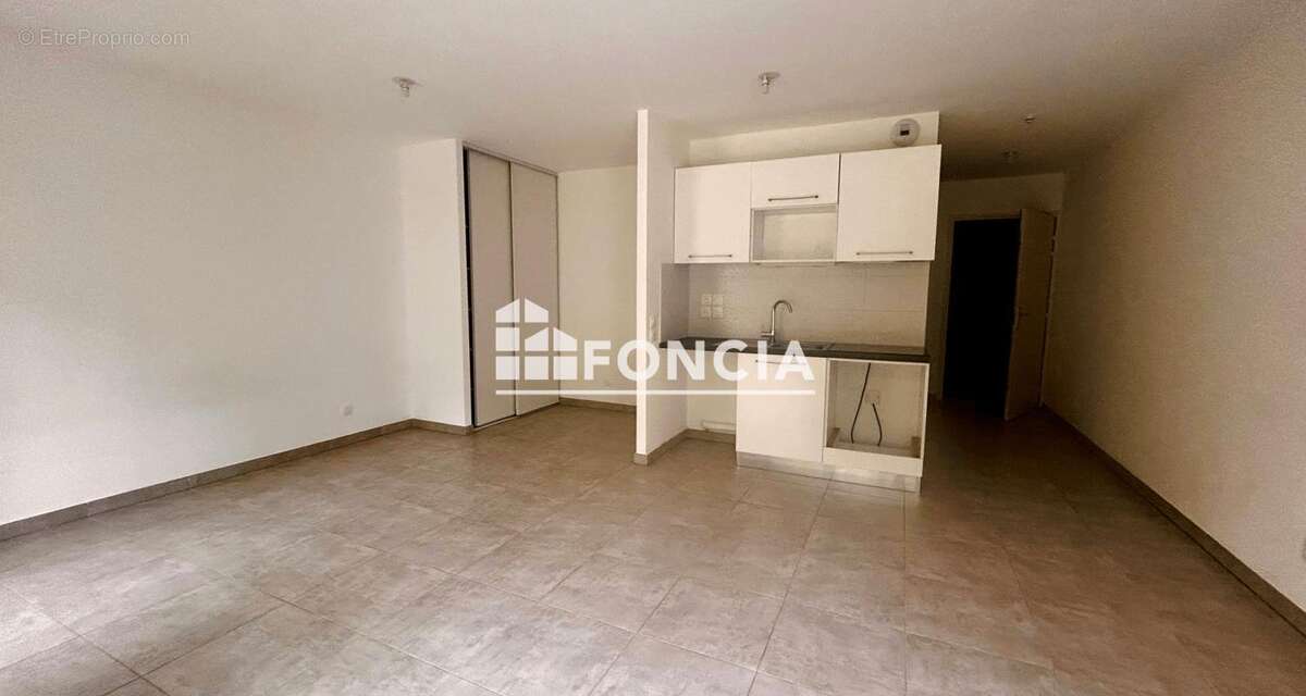 Appartement à MARSEILLE-9E