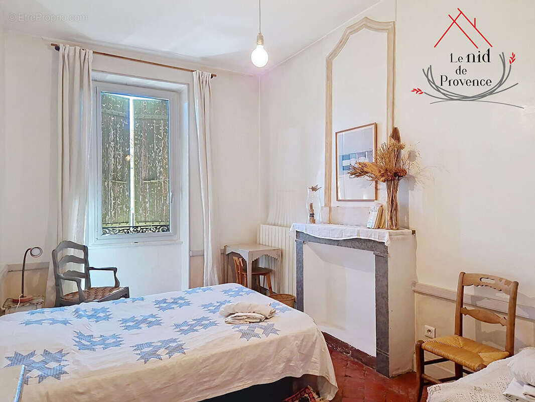 Maison à SAINTE-CECILE-LES-VIGNES