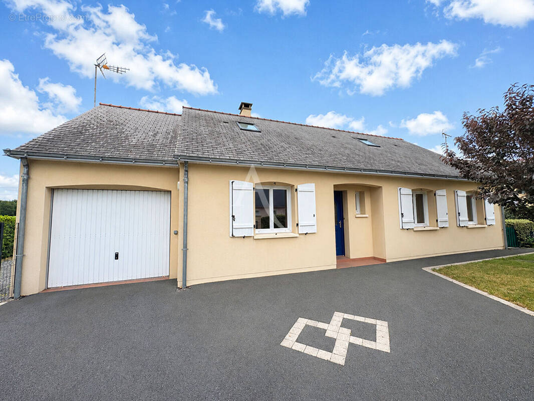 Maison à VIVY