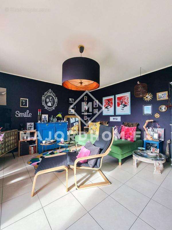 Appartement à MARSEILLE-12E