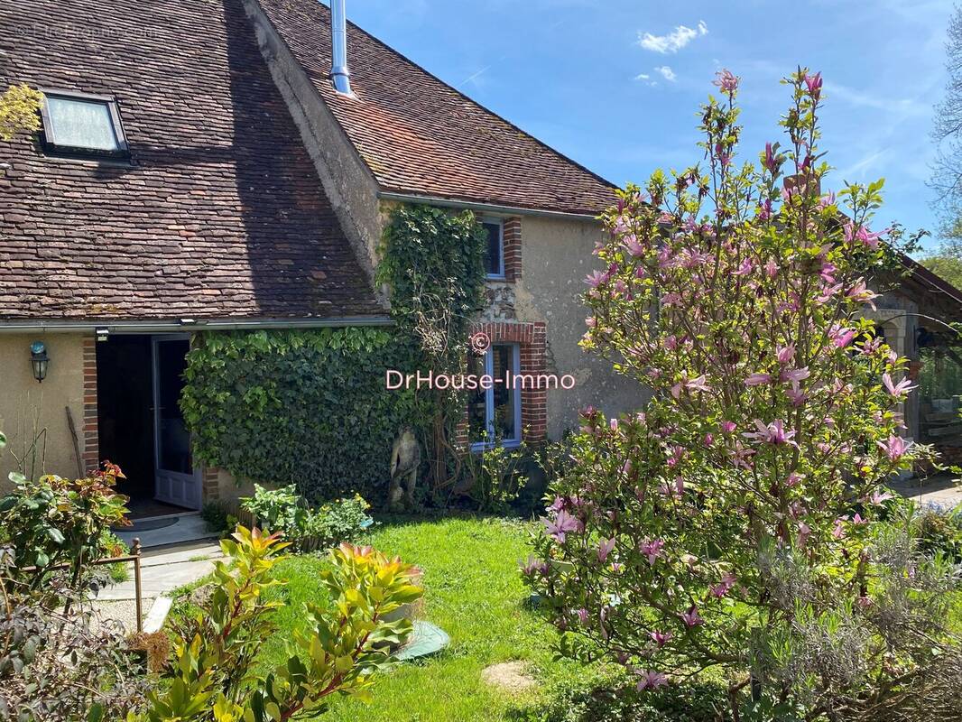Maison à TOUCY