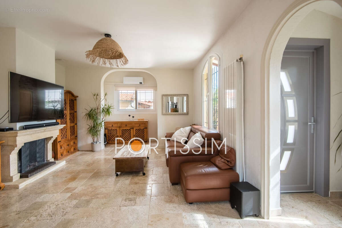 Maison 128 m² à Cagnes-Sur-Mer  - photo 5