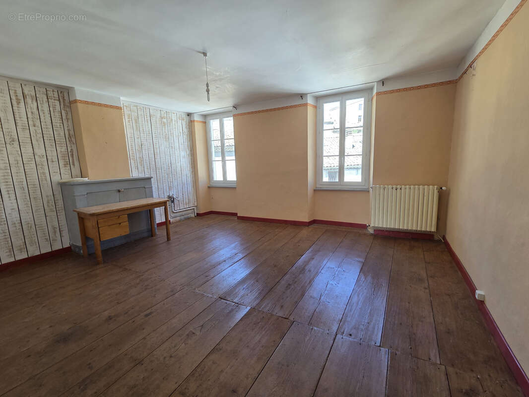 Maison à LA MOTTE-CHALANCON