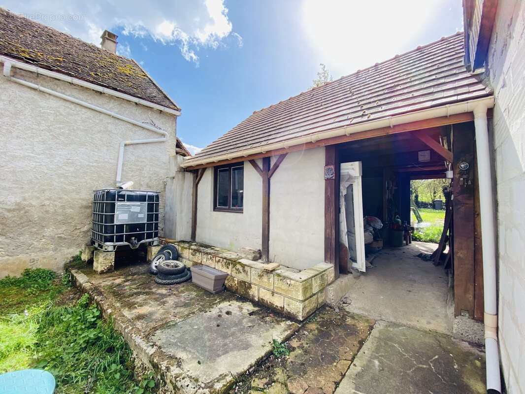 Maison à MONTEREAU-FAULT-YONNE