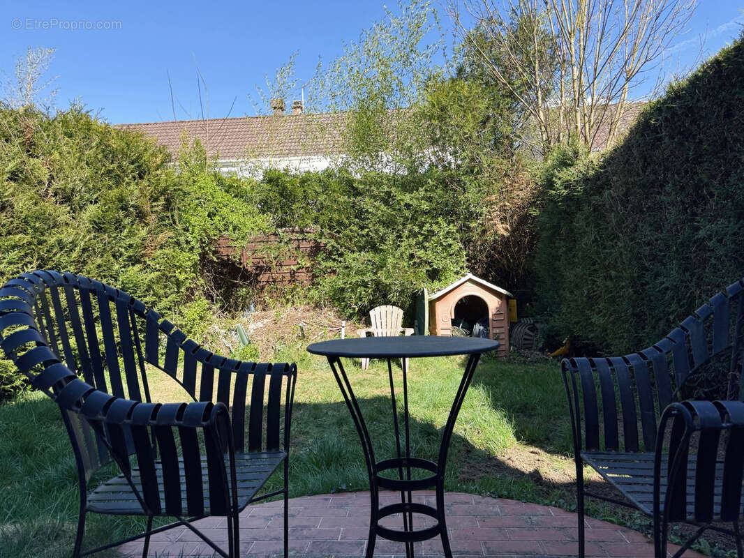 Maison à MARLY-LA-VILLE