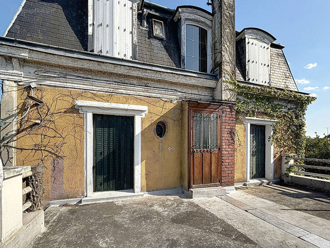 Maison à BRY-SUR-MARNE