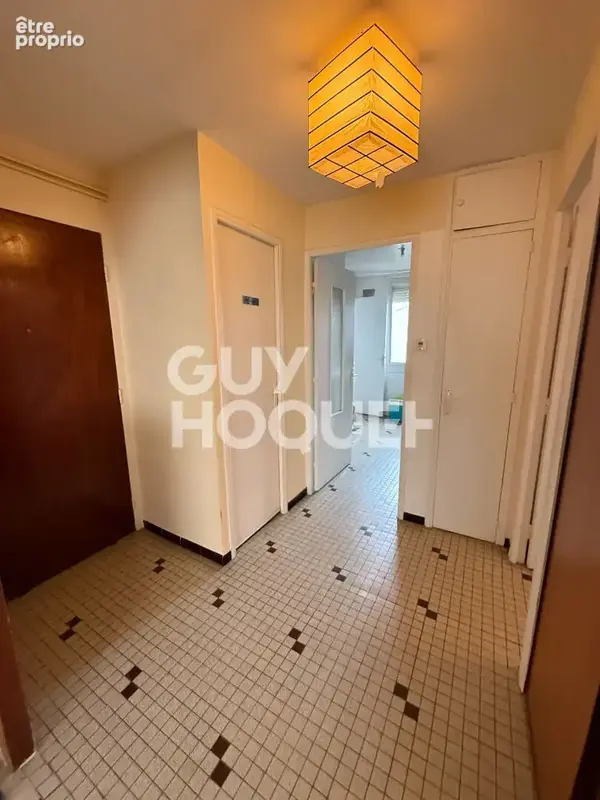 MOULIN A VENT  Apt F4  69 m² en dernier étage avec loggia et cave - photo 5