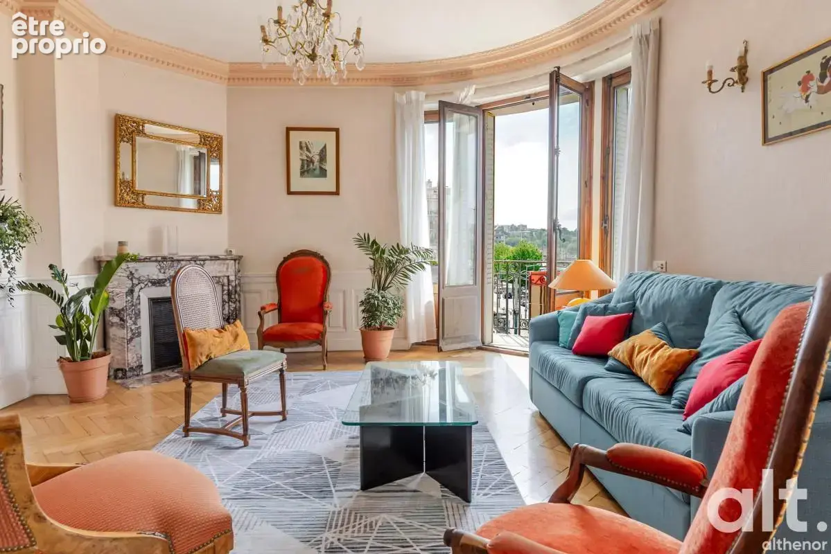 Appartement bourgeois à Annecy — 6 pièces et 4 balcons - photo 2