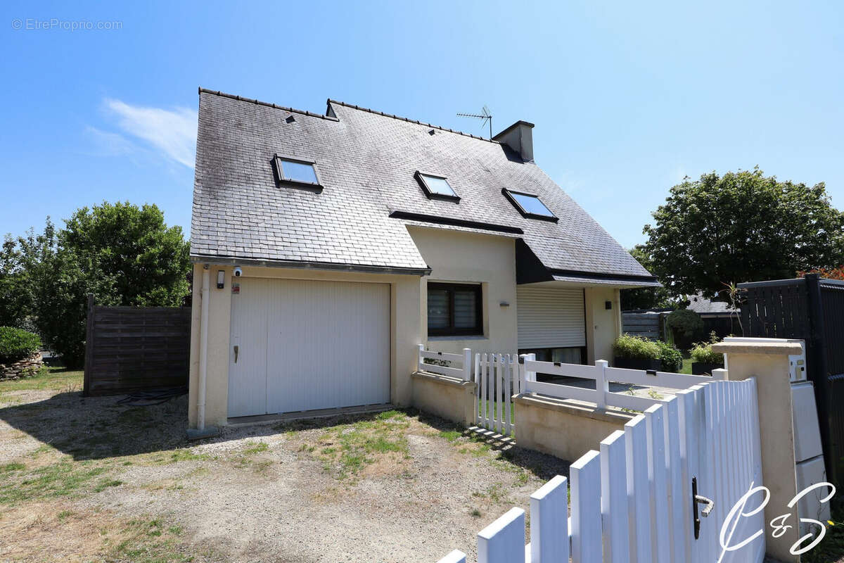 Maison à TREFFIAGAT