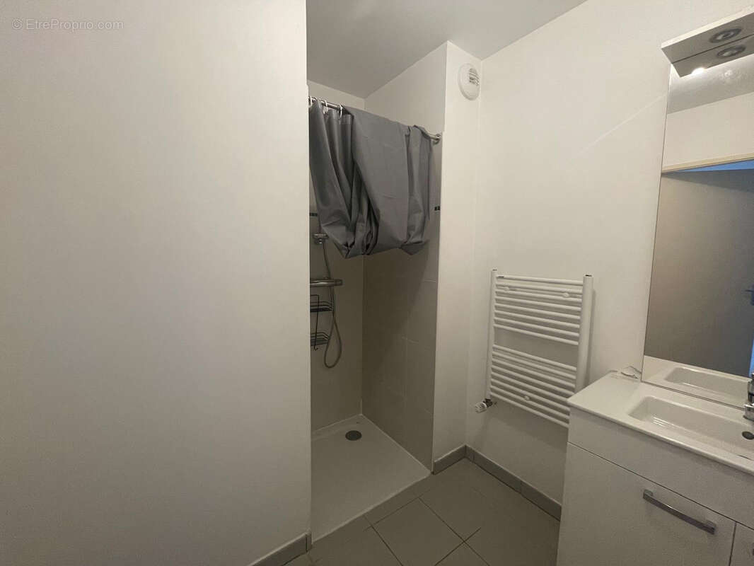 Appartement à JUVIGNAC