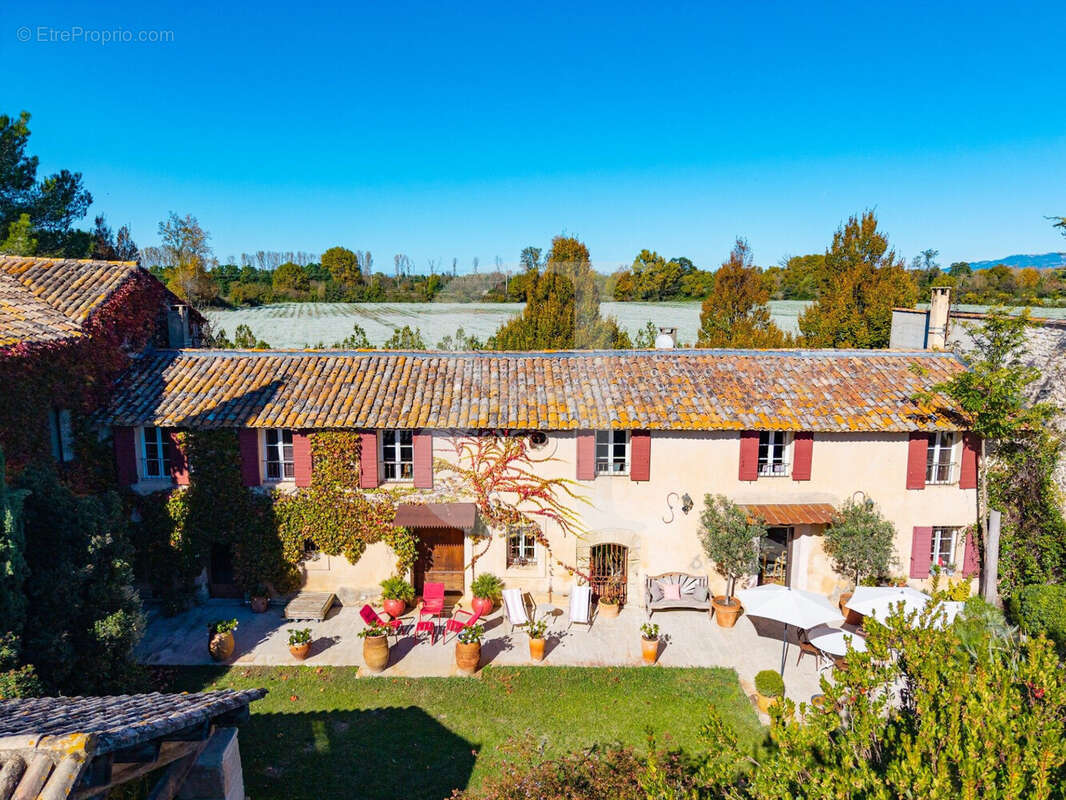 Maison à PERNES-LES-FONTAINES