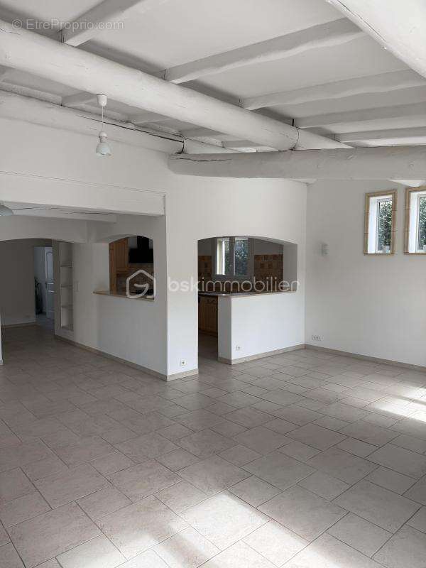 Maison à CHATEAUNEUF-LES-MARTIGUES