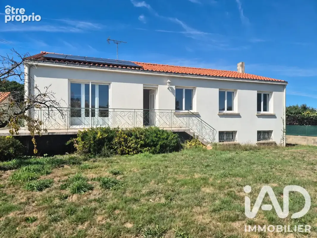 Photo 1 - Maison à SAINT-GEORGES-DE-POINTINDOUX
