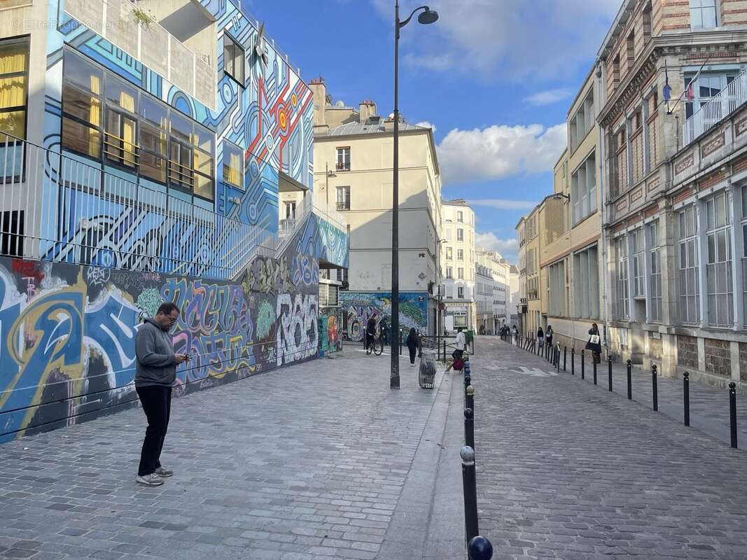 Autre à PARIS-20E