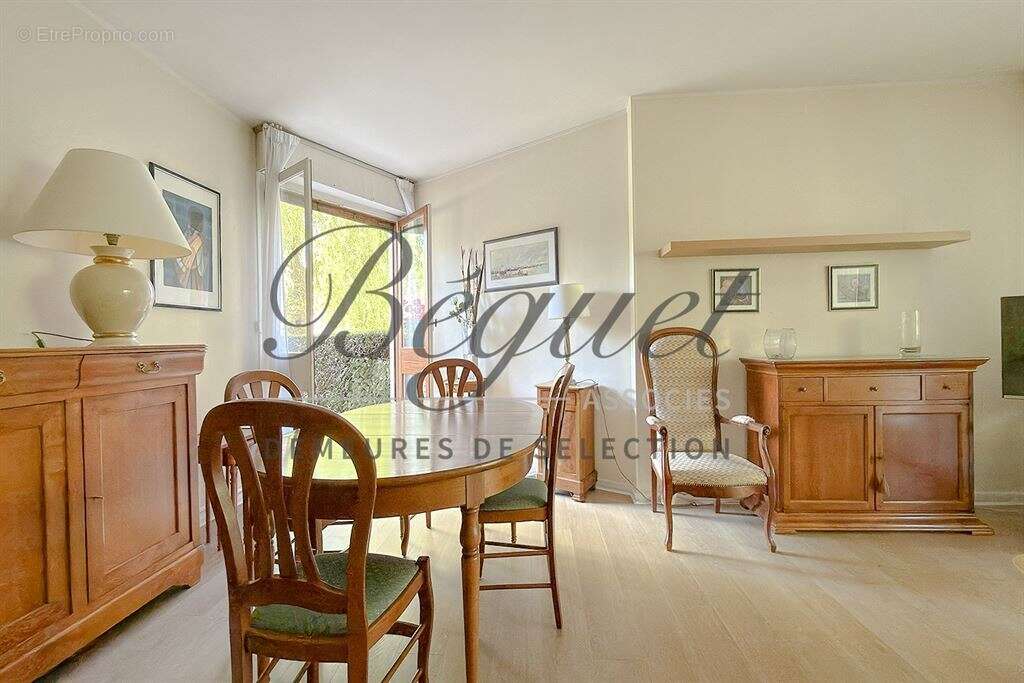 Appartement à LE CHESNAY