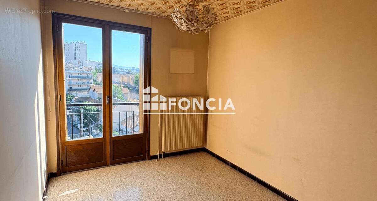 Appartement à MARSEILLE-14E
