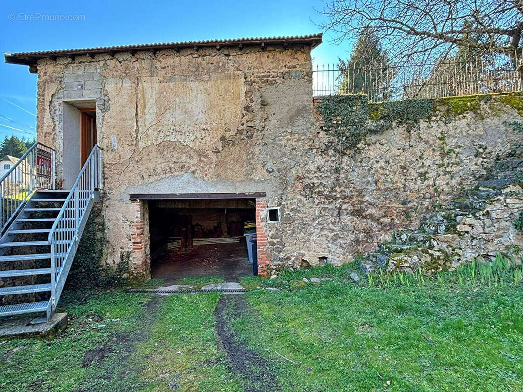 Maison à VILLEMONTAIS