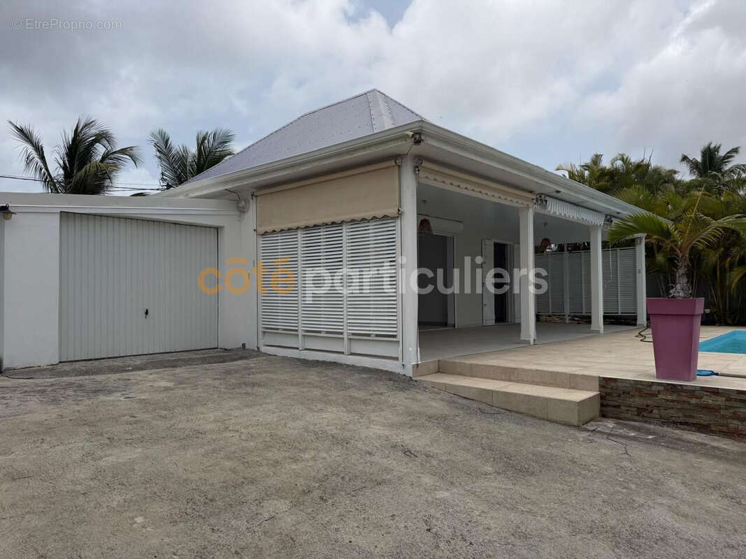 villa pisine F4 avec garage fermé - photo 4