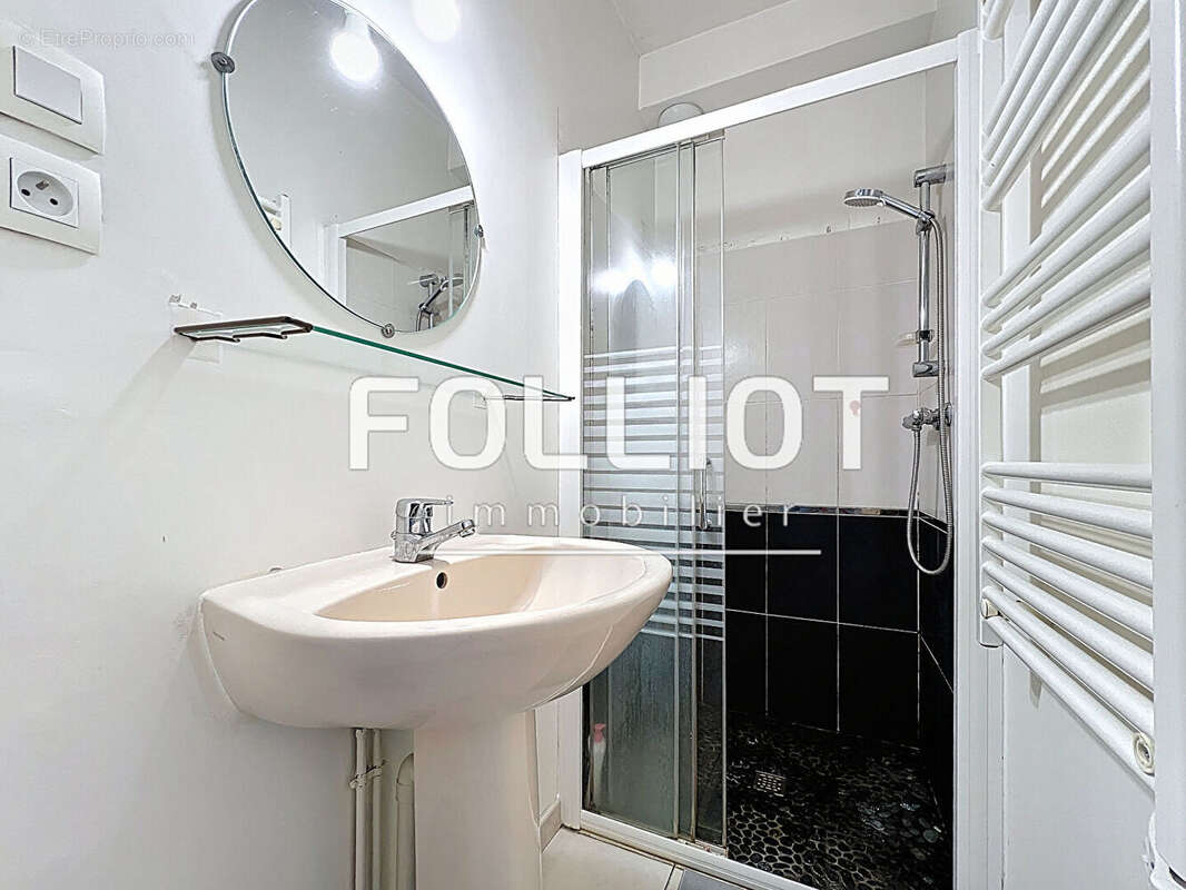 Maison à SAINT-MARTIN-DE-FONTENAY