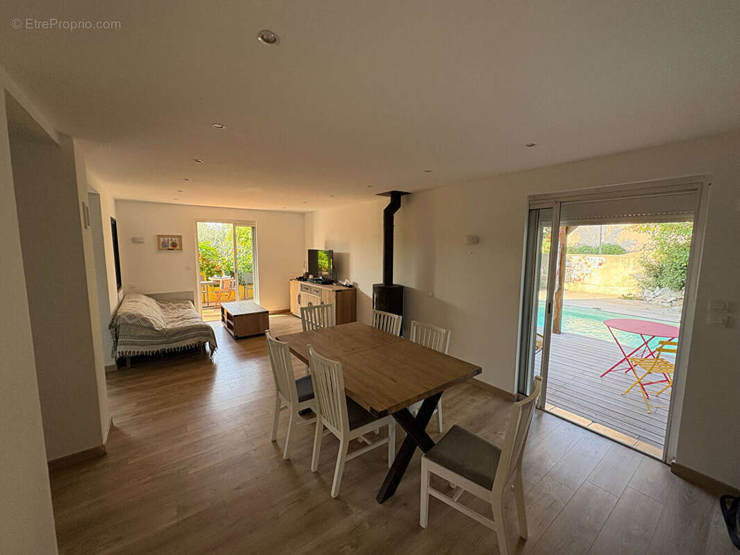 Maison à SAUSSET-LES-PINS