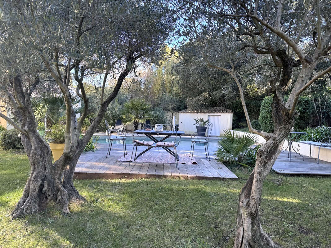 Maison à VILLENEUVE-LES-AVIGNON