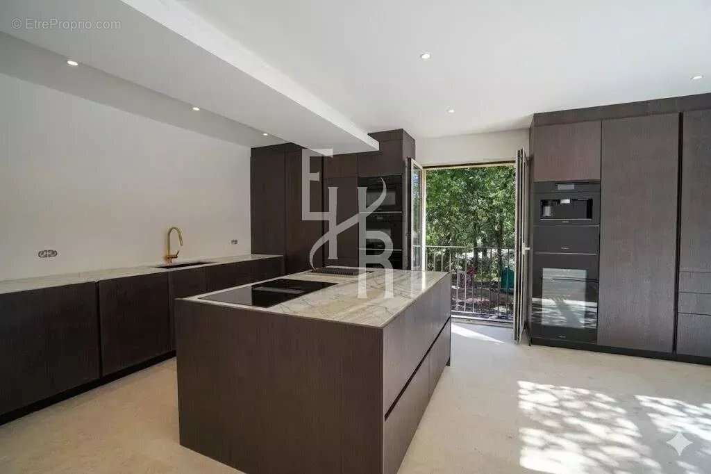 Maison à MOUGINS