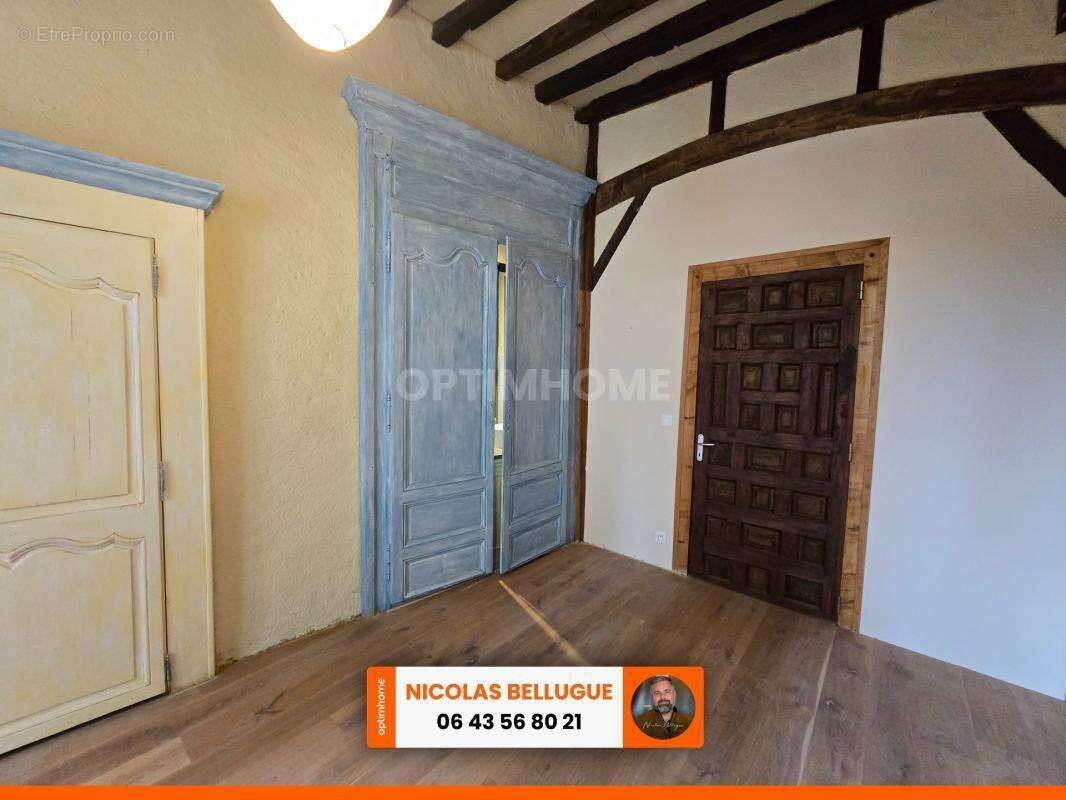Maison de caractère rénovée au cœur d’un village historique - photo 12