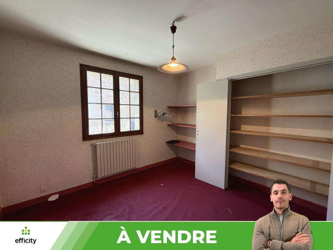 Maison à CROUTELLE