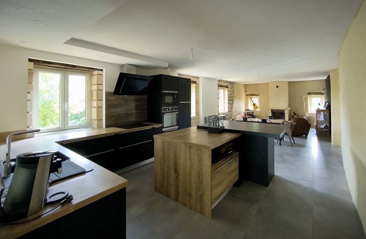 Maison à UZES
