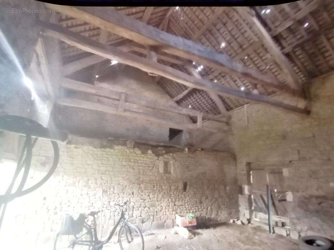 61320 LE MENIL SCELLEUR , Fermette longère à restaurer, 70 m2 environ, 1 chambre, PRIX  32 990  honoraires 13,76% inclus à la ch - photo 9
