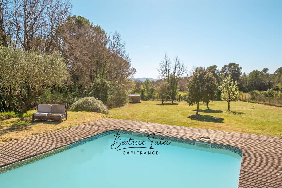 Maison de caractère avec piscine 5 pièces au cœur des vignes, double garage, 6000m2 terrain plat arboré, magnifique vue dans un  - photo 10