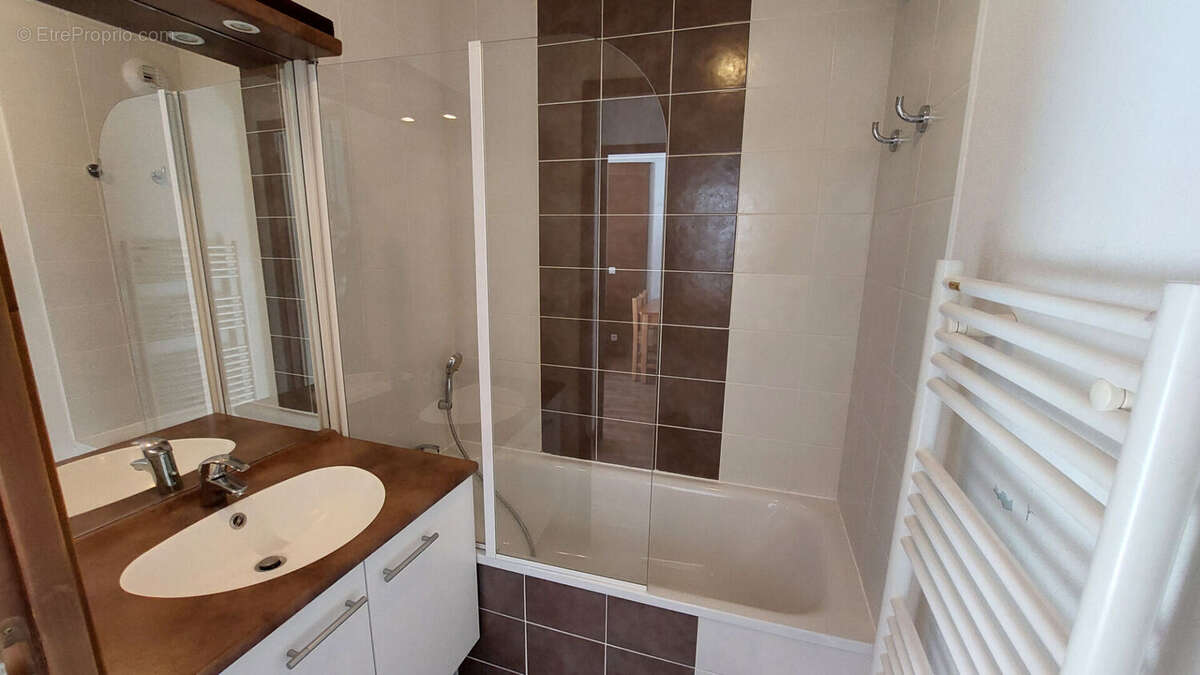 Appartement à HAUTELUCE