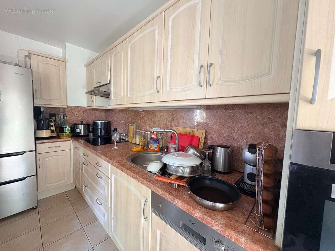 Appartement à vendre 4 pièces FREJUS (83) - photo 5