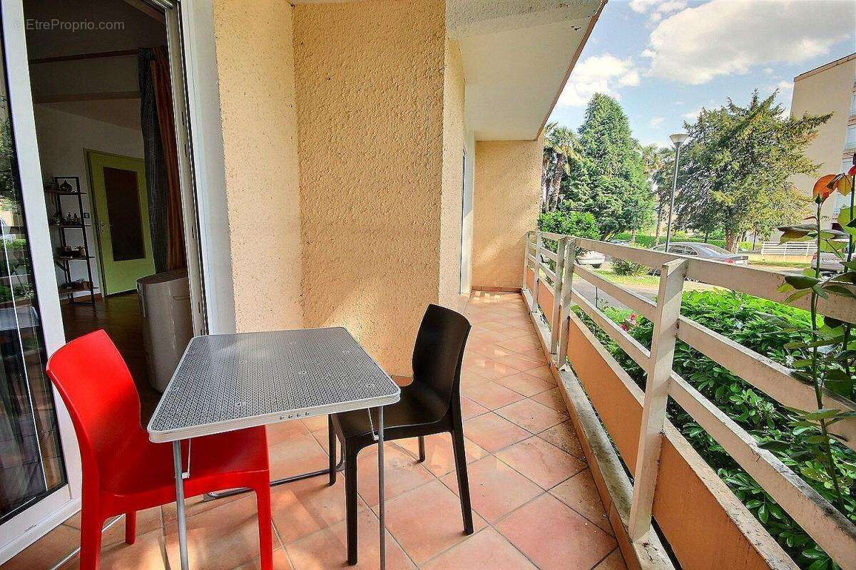 Appartement à BILLERE