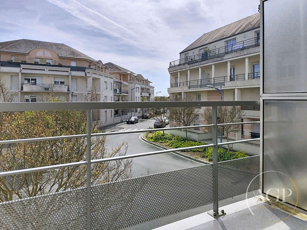 Appartement à FLEURY-LES-AUBRAIS