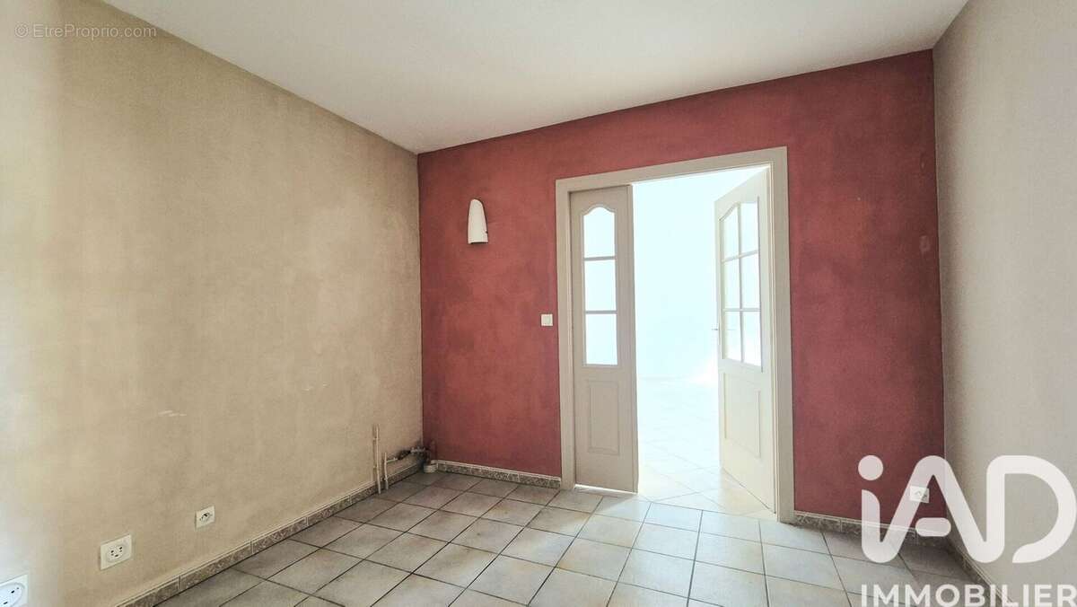Photo 6 - Appartement à L'ISLE-SUR-LA-SORGUE