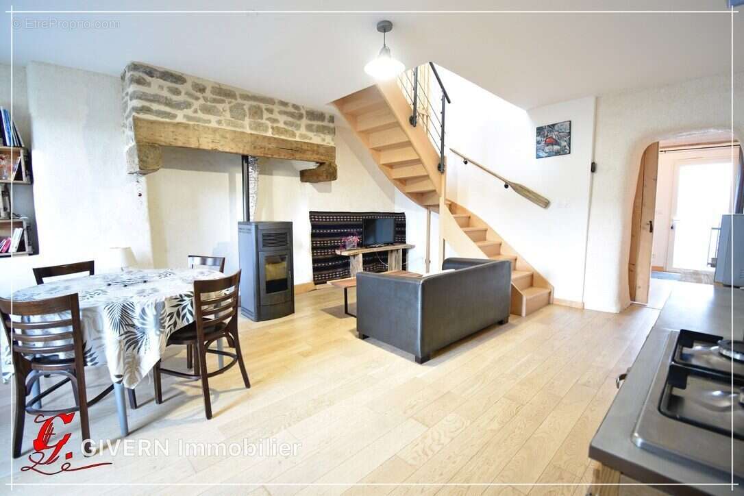 Maison à SAINTE-HELENE