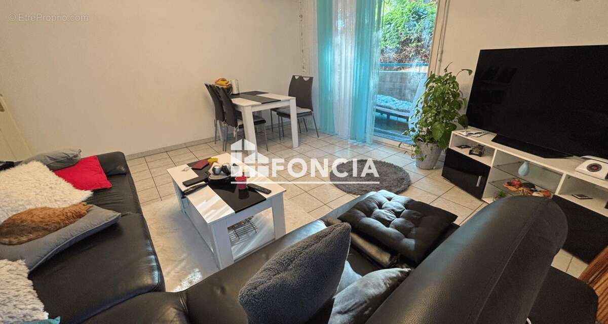 Appartement à HYERES