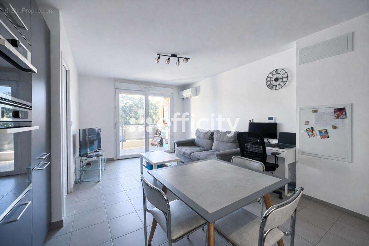 Appartement à MARSEILLE-9E