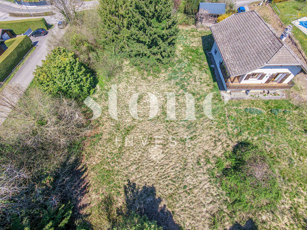 Terrain à THORENS-GLIERES