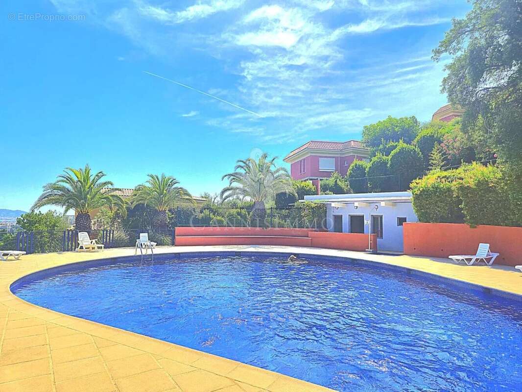 Appartement à MANDELIEU-LA-NAPOULE